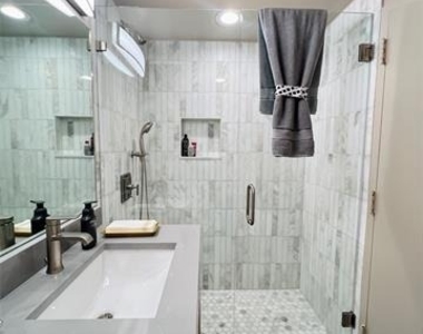 6211 W Northwest Highway - Photo Thumbnail 10
