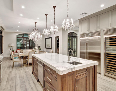 2425 Delmar Place - Photo Thumbnail 54