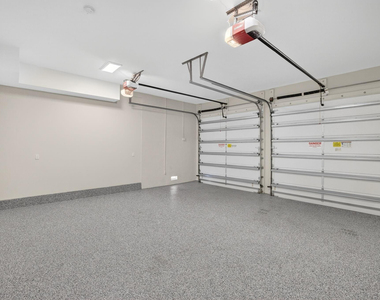 2425 Delmar Place - Photo Thumbnail 23
