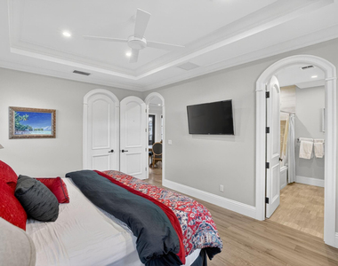 2425 Delmar Place - Photo Thumbnail 37