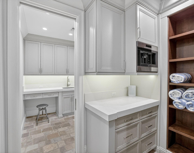 2425 Delmar Place - Photo Thumbnail 21