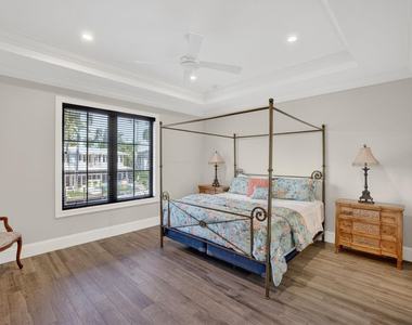 2425 Delmar Place - Photo Thumbnail 42
