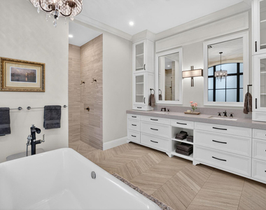 2425 Delmar Place - Photo Thumbnail 26