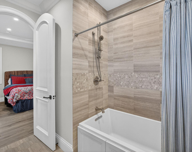 2425 Delmar Place - Photo Thumbnail 39