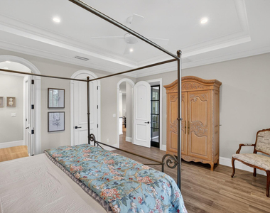 2425 Delmar Place - Photo Thumbnail 43