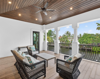 2425 Delmar Place - Photo Thumbnail 33
