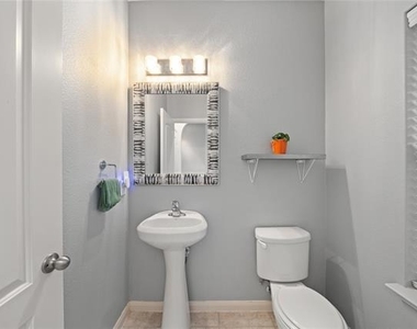 125 Curt Street - Photo Thumbnail 5