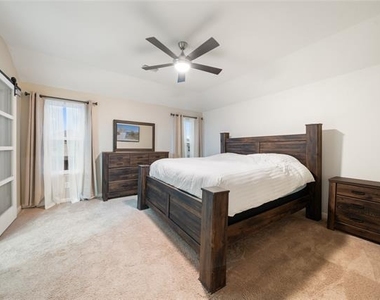 125 Curt Street - Photo Thumbnail 19