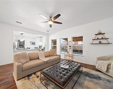 125 Curt Street - Photo Thumbnail 6