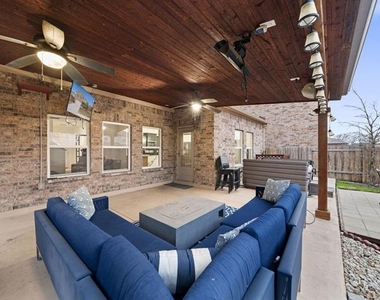 125 Curt Street - Photo Thumbnail 29