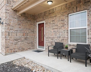 125 Curt Street - Photo Thumbnail 4
