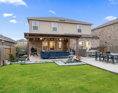 125 Curt Street - Photo Thumbnail 3