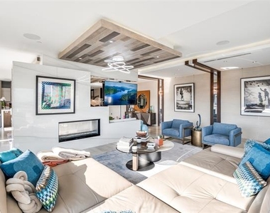 4005 Gaston Avenue - Photo Thumbnail 5