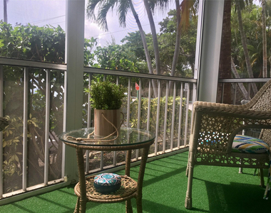 6407 Bay Club Drive - Photo Thumbnail 21