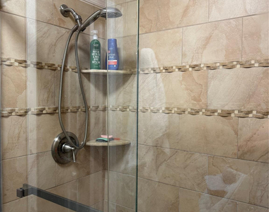 6407 Bay Club Drive - Photo Thumbnail 17