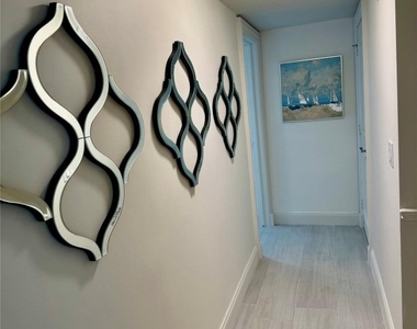 1010 Ne 8th Avenue - Photo Thumbnail 15