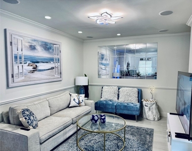 1010 Ne 8th Avenue - Photo Thumbnail 21