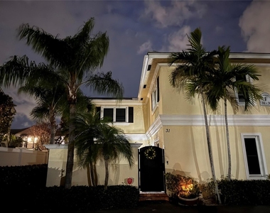 1010 Ne 8th Avenue - Photo Thumbnail 23