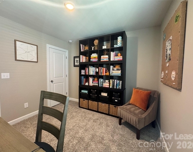 3738 Memorial Parkway - Photo Thumbnail 19