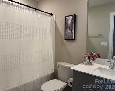 3738 Memorial Parkway - Photo Thumbnail 17