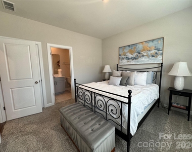 3738 Memorial Parkway - Photo Thumbnail 3