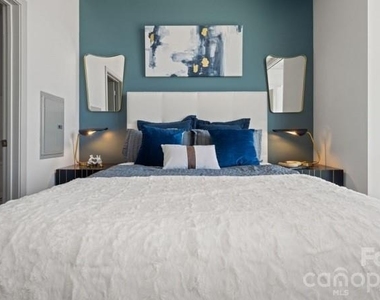 640 N Church Street - Photo Thumbnail 27