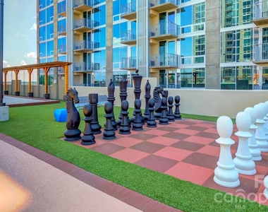 640 N Church Street - Photo Thumbnail 2