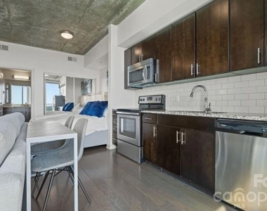 640 N Church Street - Photo Thumbnail 28