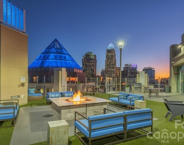 640 N Church Street - Photo Thumbnail 11