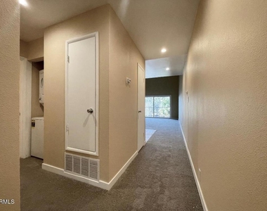 618 Sunfish Way - Photo Thumbnail 2