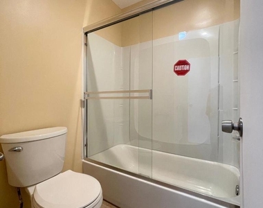 618 Sunfish Way - Photo Thumbnail 14