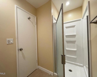 618 Sunfish Way - Photo Thumbnail 7