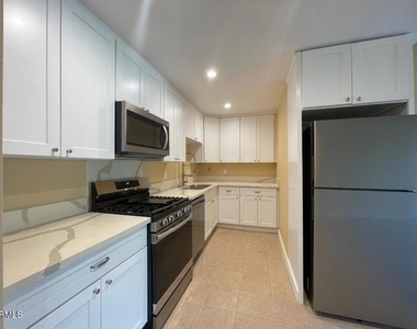 618 Sunfish Way - Photo Thumbnail 11