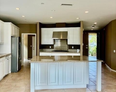 1314 Twin Tides Place - Photo Thumbnail 5