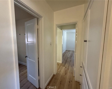 4343 Laurel Canyon Boulevard - Photo Thumbnail 9
