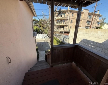4343 Laurel Canyon Boulevard - Photo Thumbnail 19