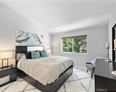 25606 Stratford - Photo Thumbnail 9