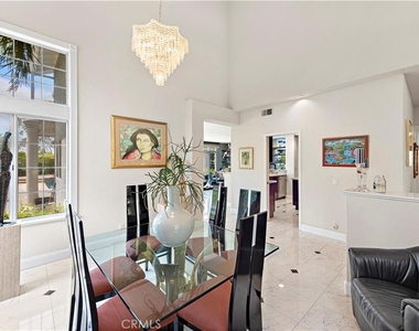25606 Stratford - Photo Thumbnail 18
