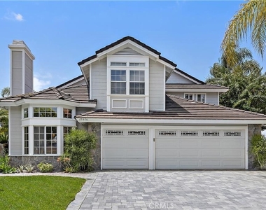 25606 Stratford - Photo Thumbnail 4