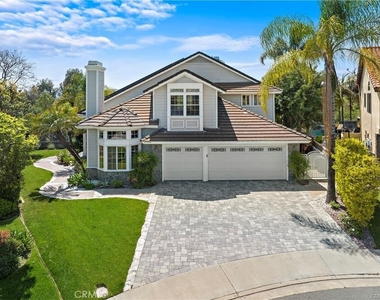 25606 Stratford - Photo Thumbnail 3