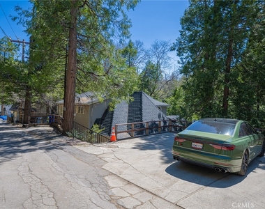 233 Corona - Photo Thumbnail 54
