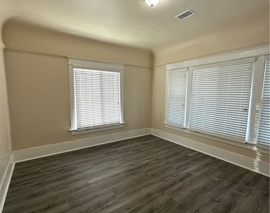 240 W 54th - Photo Thumbnail 7
