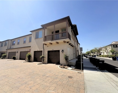 2848 E Berry Loop Privado - Photo Thumbnail 1