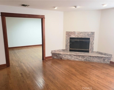 148 W Highland Avenue - Photo Thumbnail 2