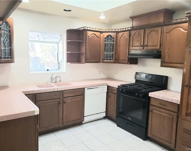 148 W Highland Avenue - Photo Thumbnail 5