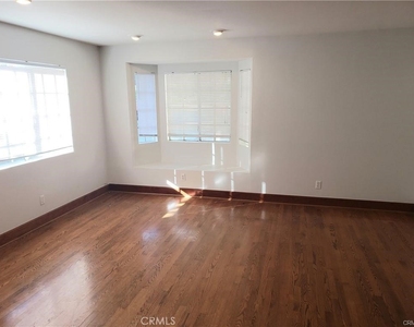 148 W Highland Avenue - Photo Thumbnail 3