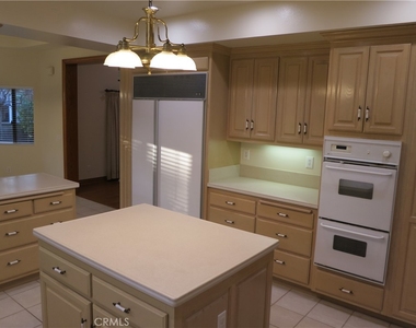 713 Pamela Circle - Photo Thumbnail 16