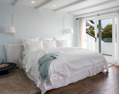 29225 Cliffside Drive - Photo Thumbnail 17