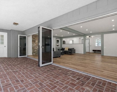 926 N Alpine Drive - Photo Thumbnail 12