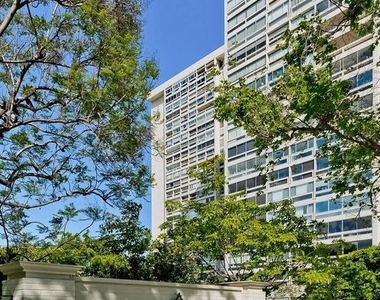 2222 Avenue Of The Stars - Photo Thumbnail 21